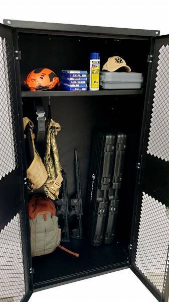  MILITARY EQUIPMENT AND GUN LOCKER TA-50 - 365-PLUS