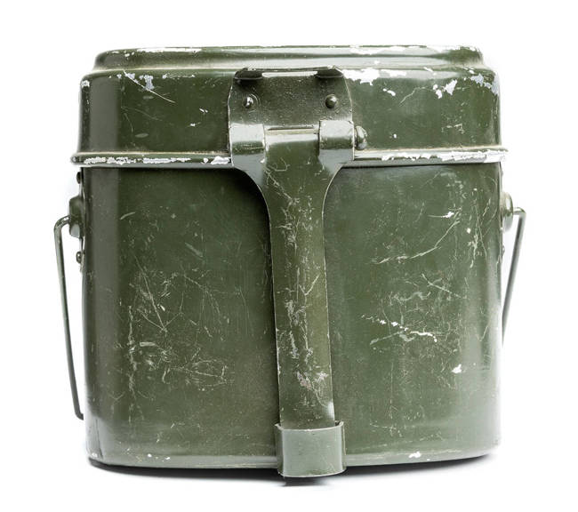 ALUMINIUM CANTEEN - GENUINE MILITARY SURPLUS ROMANIAN ARMY - Good condition