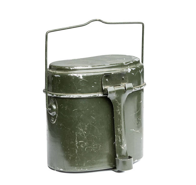 ALUMINIUM CANTEEN - GENUINE MILITARY SURPLUS ROMANIAN ARMY - Good condition