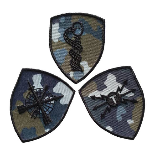 EMBROIDERED SLEEVE EMBLEM - SHIELD GUN SIGN - AIR FORCES - CAMOUFLAGE