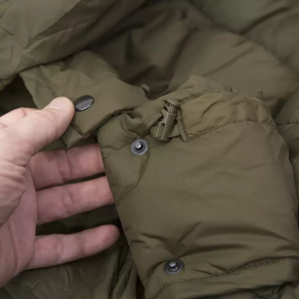 HIGH PERFORMANCE WINTER SLEEPING BAG - OLIVE GREEN - DEFENCE 6 - CARINTHIA