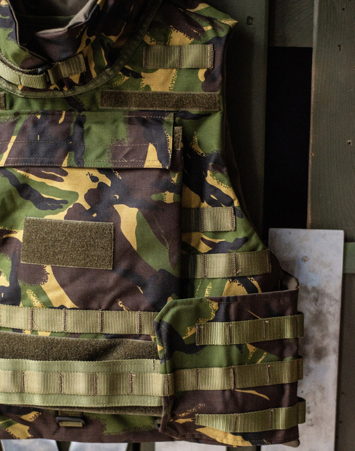 MOLLE TACTICAL VEST - WITHOUT PROTECTIONS - CAMOUFLAGE DPM - MILITARY SURPLUS ROMANIAN ARMY - IN GOOD CONDITION