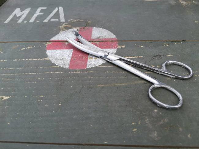 Medical Tools - Scissors - Military Surplus