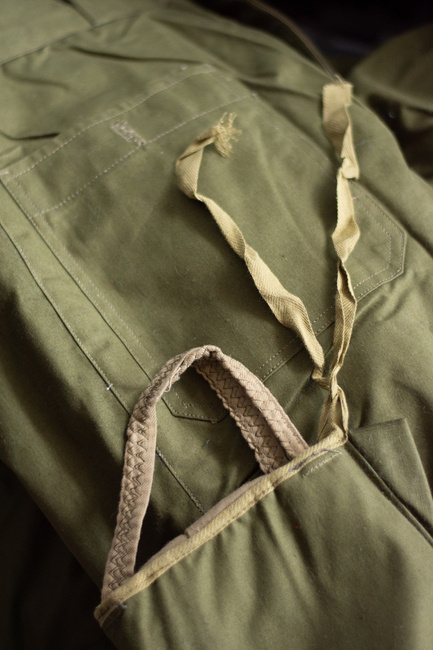 OLIVE SUIT - AUTHENTIC MILITARY SURPLUS ROMANIAN ARMY - LIKE NEW