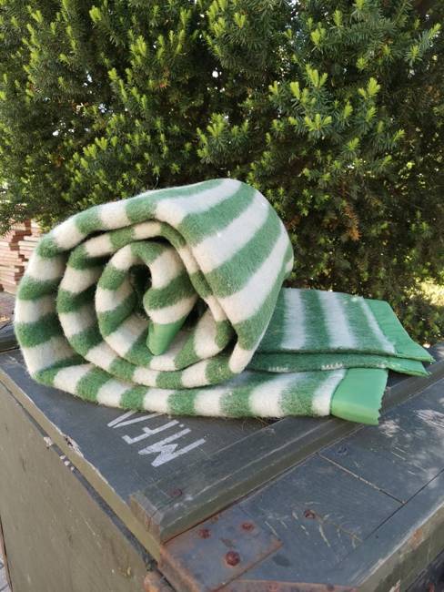 PURE WOOL VINTAGE BLANKET - 140x210 CM - VARIOUS COLORS - ROMANIAN ARMY MILITARY SURPLUS - USED