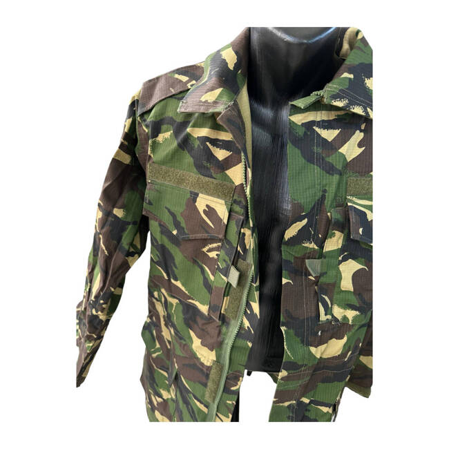 TRAINING SUIT WITH 2 TROUSERS - CAMOUFLAGE WOODLAND RIPSTOP - MILITARY SURPLUS ROMANIAN ARMY - LIKE NEW