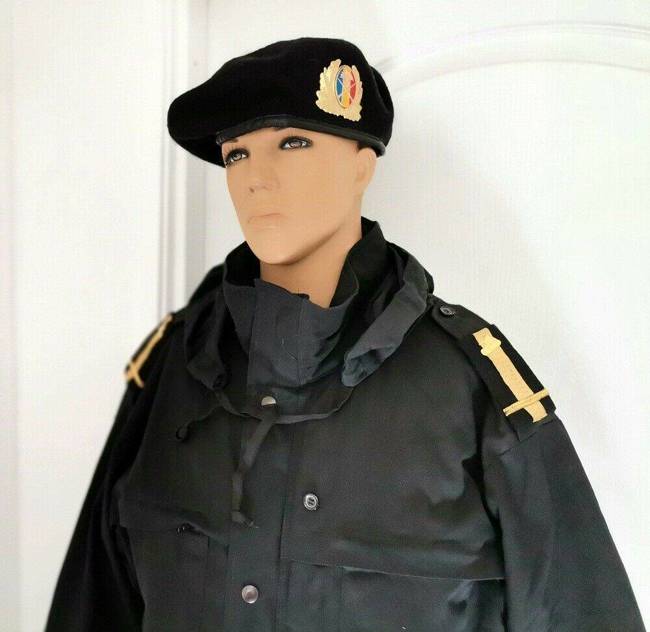 WINTER TANK SUIT - MILITARY SURPLUS FROM ROMANIAN ARMY - UNIVERSAL SIZE - USED